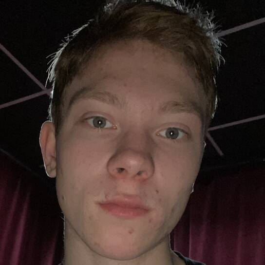 Антон Худяков